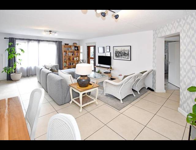 2 BEDROOM TOWNHOUSE FOR SALE IN MORNINGSIDE